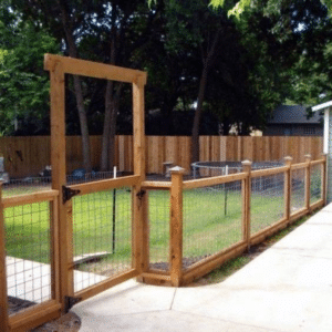 Backyard Fences For Dogs
